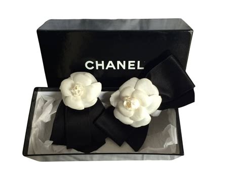 chanel corsage